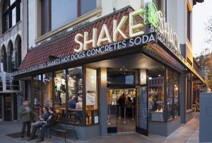 Shake Shack 店面店招标识设计